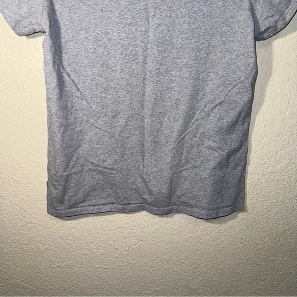 Levi’s Gray Tee Shirt Size Large Classic Short Sleeve Casual Top - Picture 8 of 9